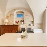 Masseria Luigi Flora Guest house