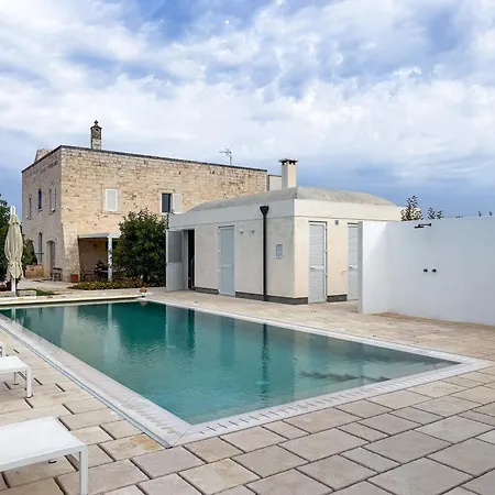 Pensión Masseria Luigi Flora Ceglie Messapica