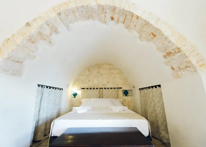 Masseria Luigi Flora 3* Челье-Мессапика
